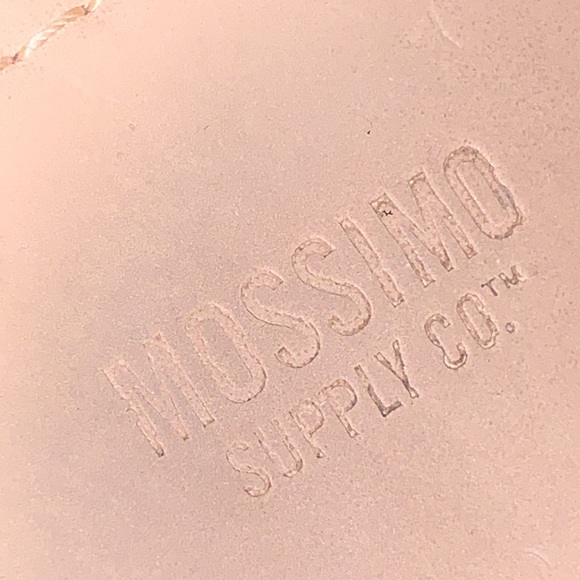 Mossimo Nude, Strappy, Boho, Vegan Leather, Strap around ya ankle, Flat sandals - Picture 2 of 3